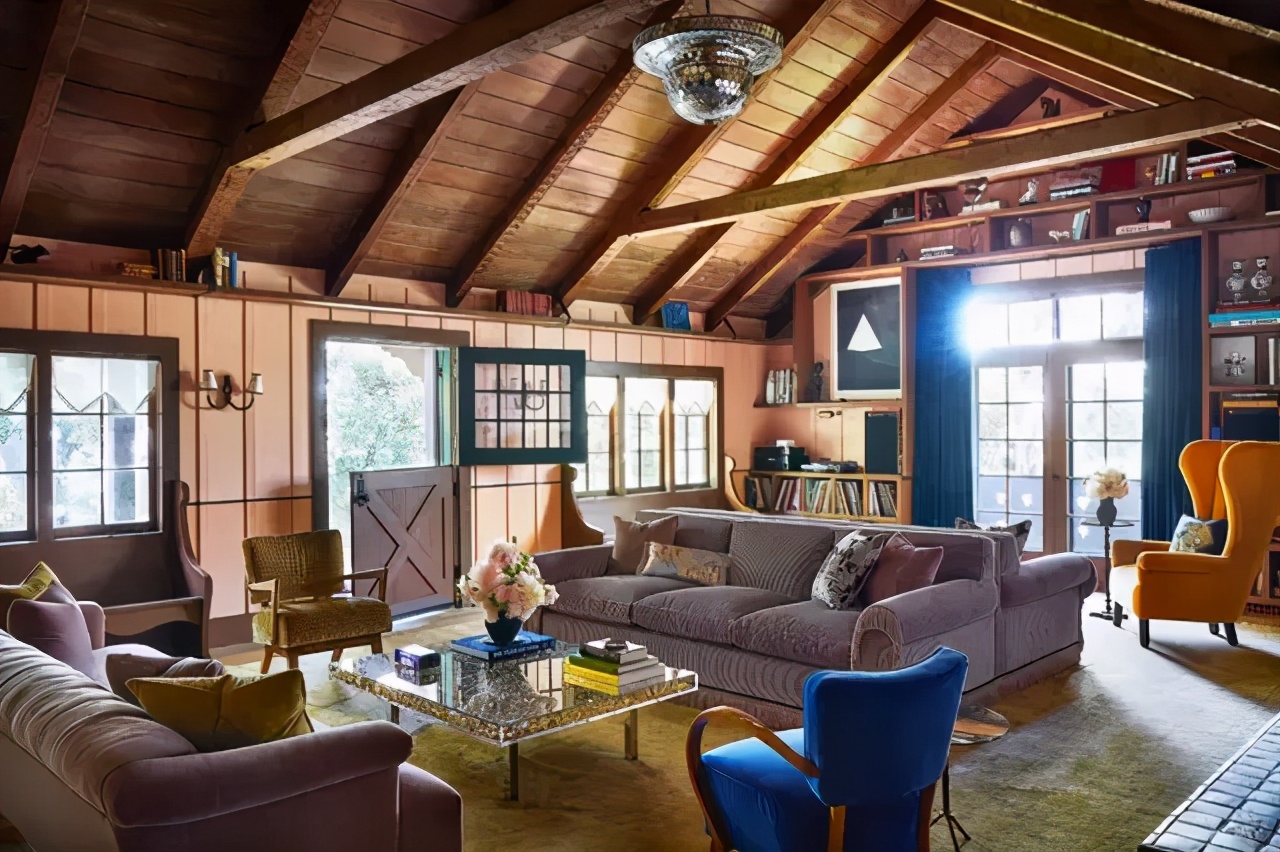 美国女明星安妮海瑟薇感情,安妮海瑟薇带孩子逛街状态