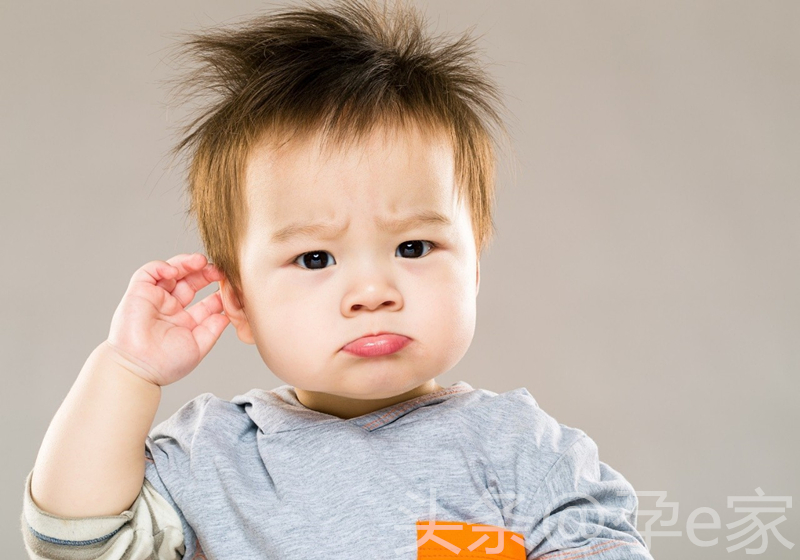 新生儿听力损失高危因素,新生儿轻度听力损失能自愈吗