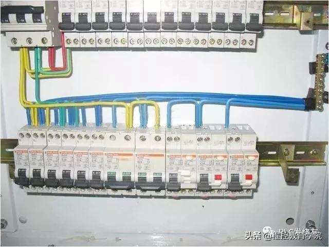 配电箱一键启停的接线方法,家用配电箱各分路怎么接线