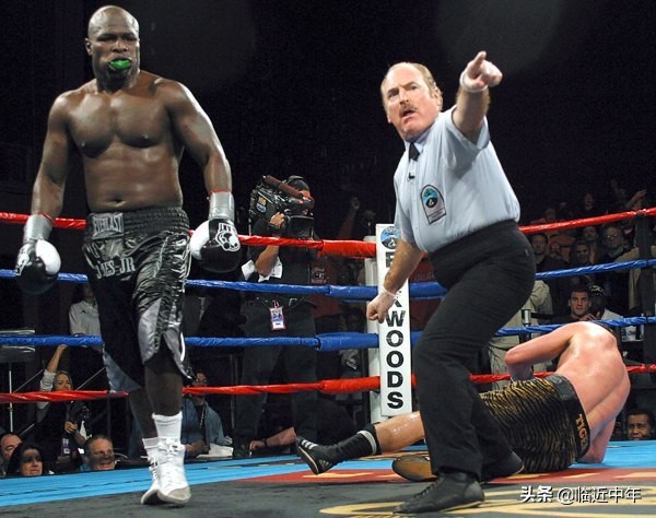 鐡﹁タ閲屽熀娲涘か鎷冲嚮鑱屼笟鎴樼哗,鐡﹁タ閲屽熀娲涘か鎷冲嚮