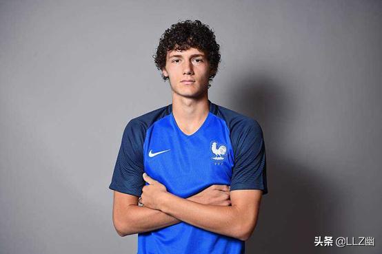 足球最帅人物,足球场上最帅的人排名图片