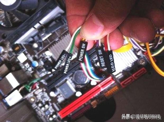 系统故障重启电脑,电脑显示故障自动重启