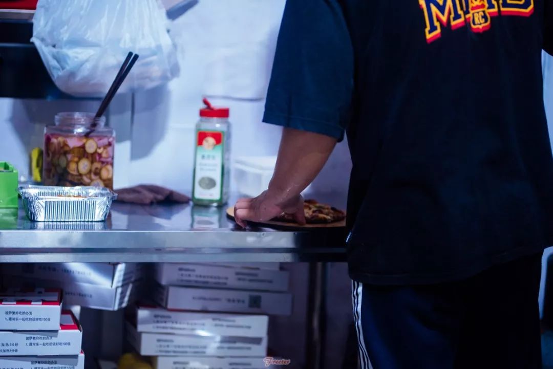 这是一家神奇Pizza小店,居然默默霸占着海口点评西餐榜TOP1