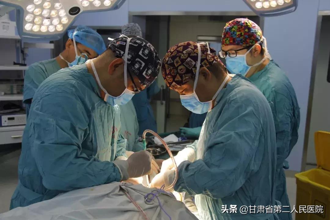 多科合作手术,多学科医生协作救治