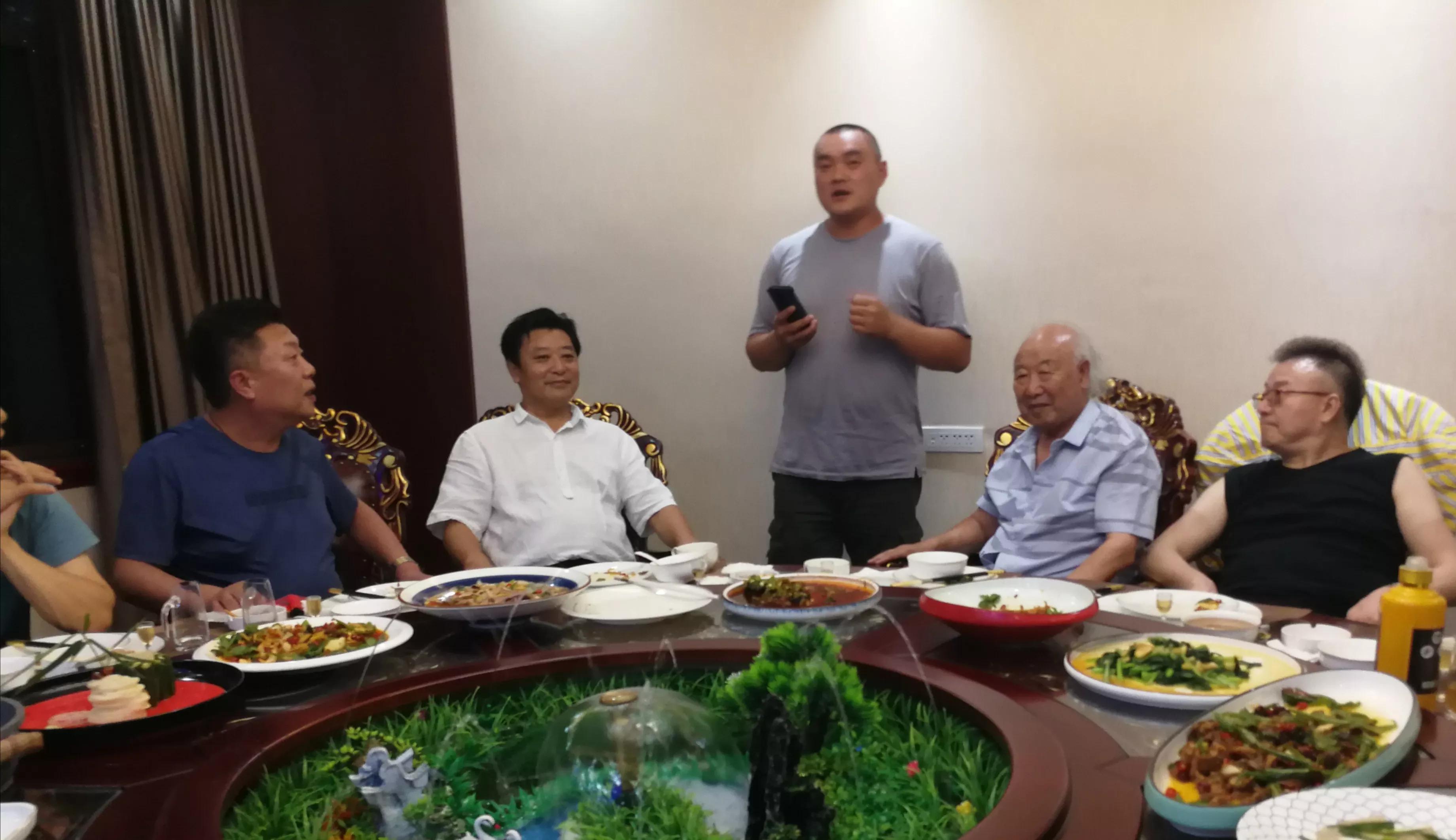 神龙药业邀请汉中各界人士“共庆七夕，畅话神农”