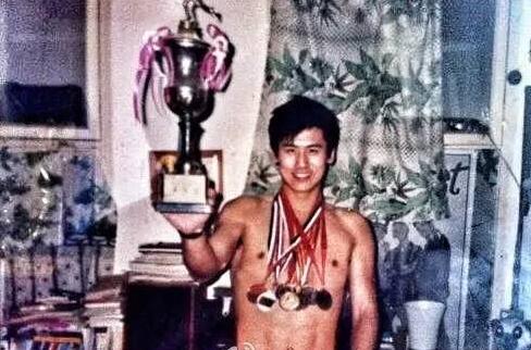 于晓光的经历,于晓光与秋瓷炫的合影