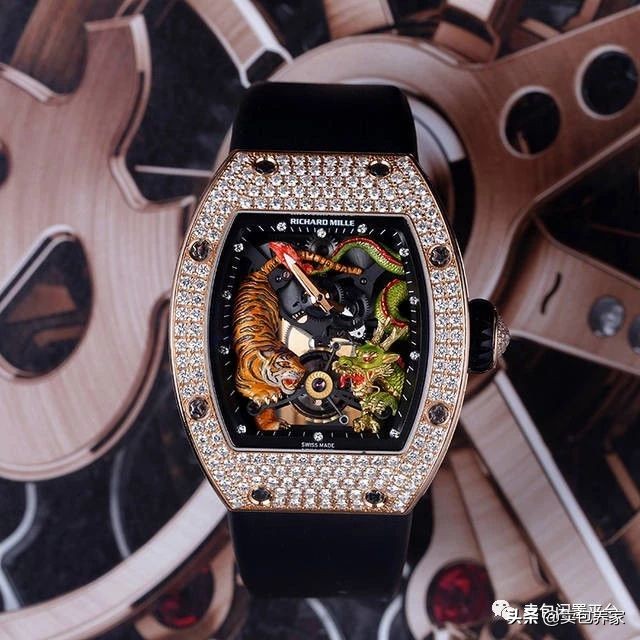 猝不及防的“硬核嗲”，RM这枚世界上最贵的“糖果”甜到你爆肝！