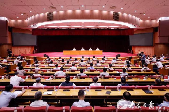 青岛市委书记到任了吗,青岛市委书记啥时候到任