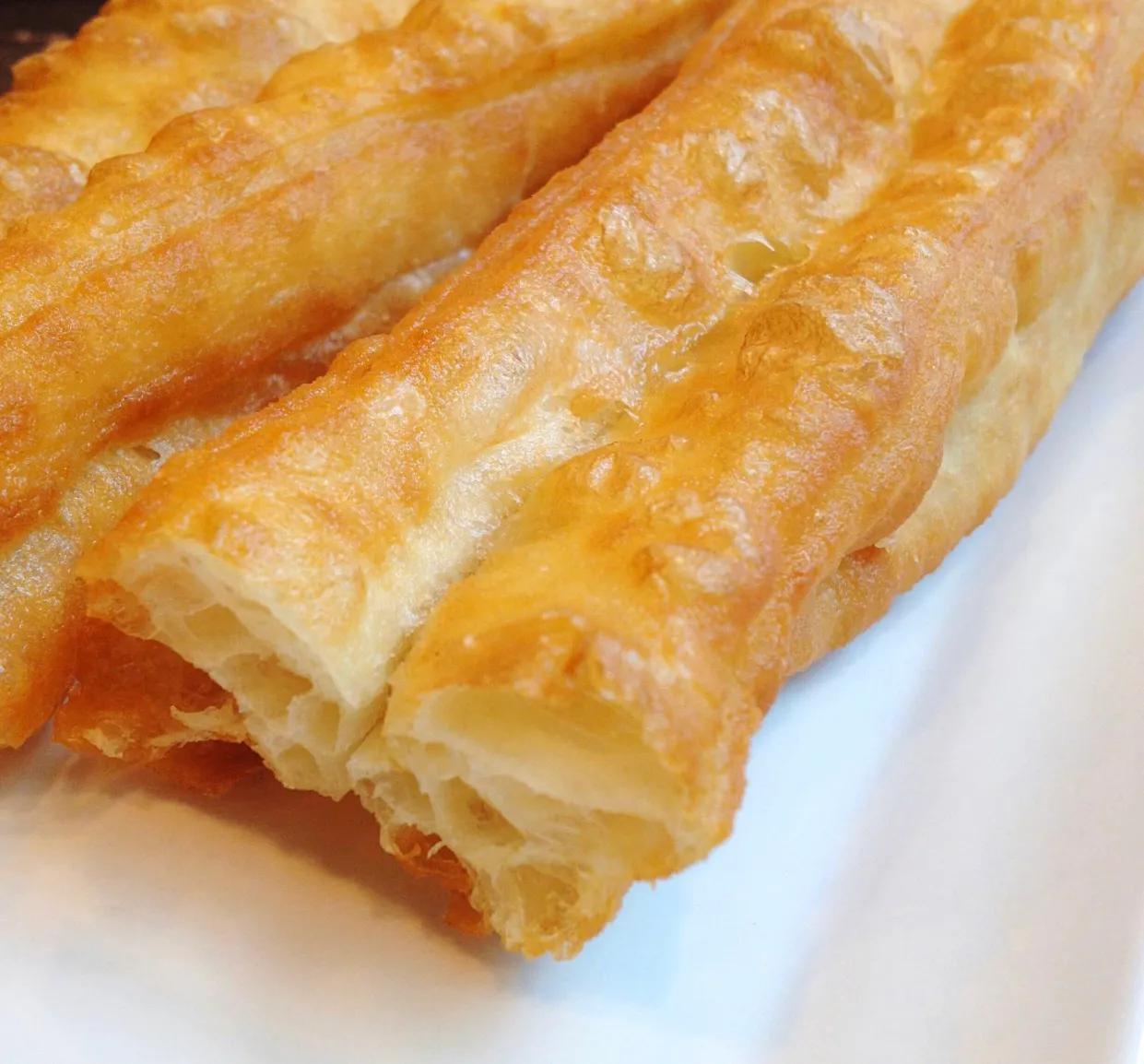 疫情期间怎么在家自制油条,疫情期间豆浆油条的做法