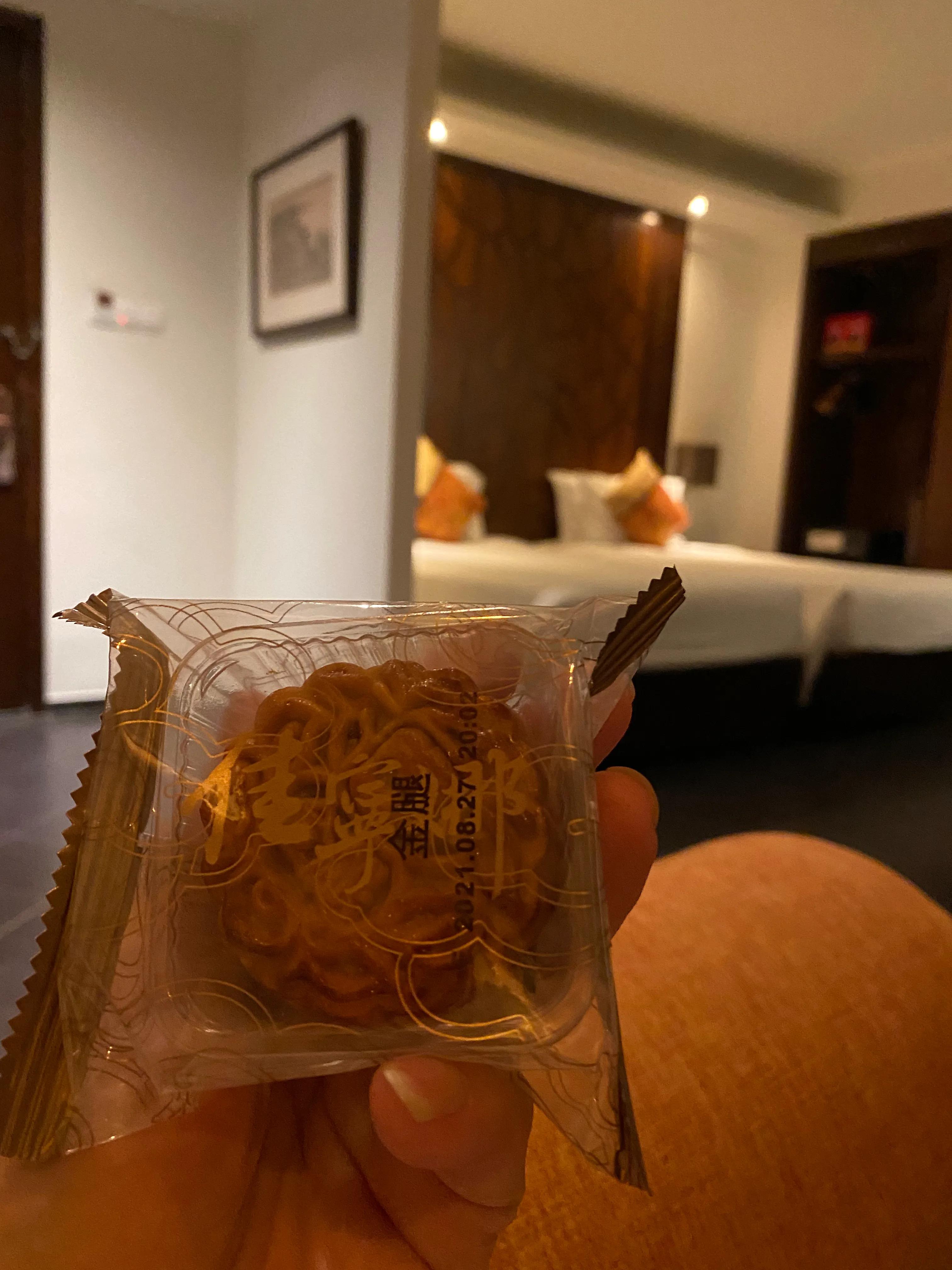 佳宁娜金翡翠拔丝月饼好吃吗,佳宁娜潮式迷你鸳鸯月饼多少钱