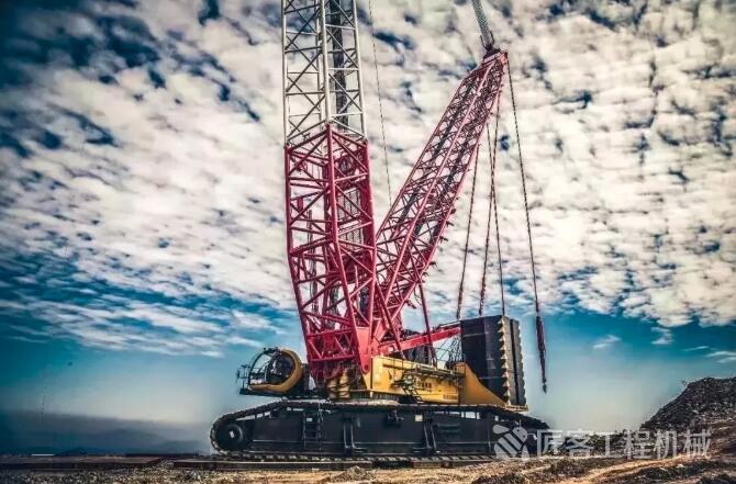 财经网：直播1小时卖爆31台压路机！三一电商玩转快手“新大陆”