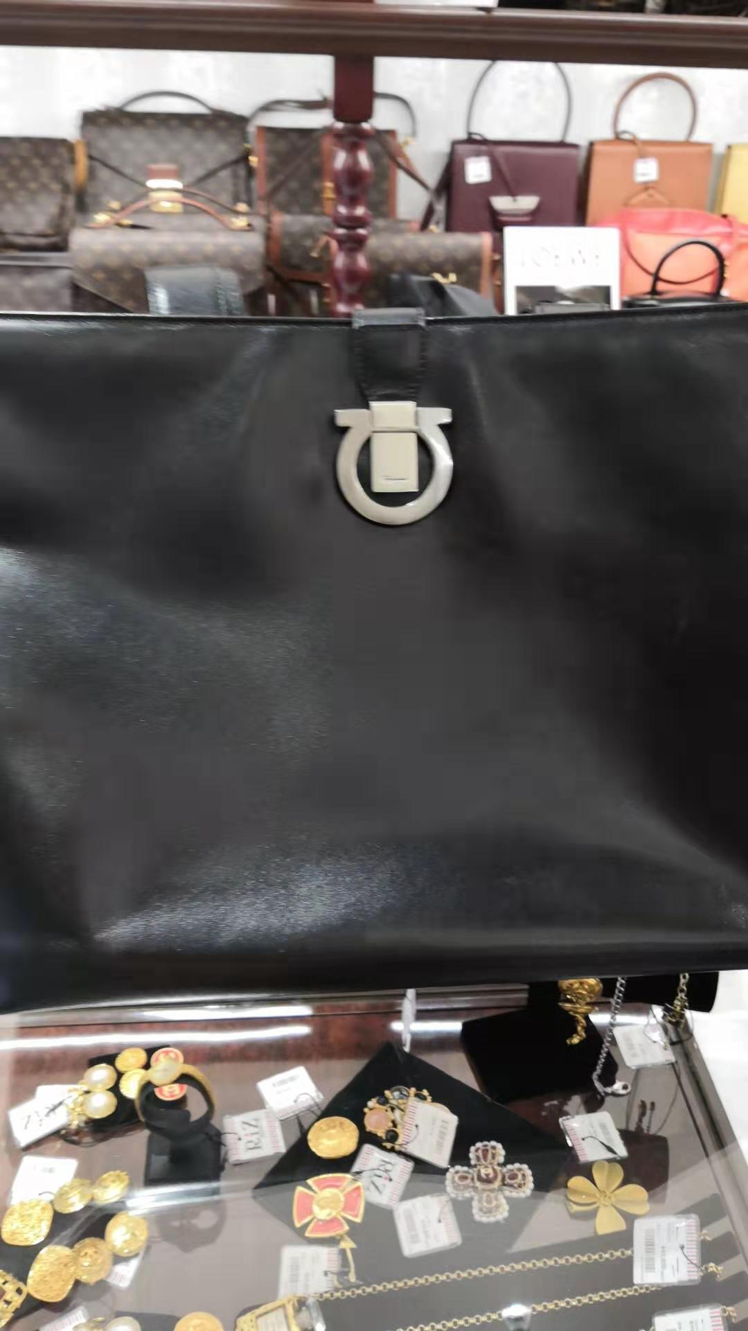 大阪最大的中古店在哪里,日本大阪哪个lv店便宜