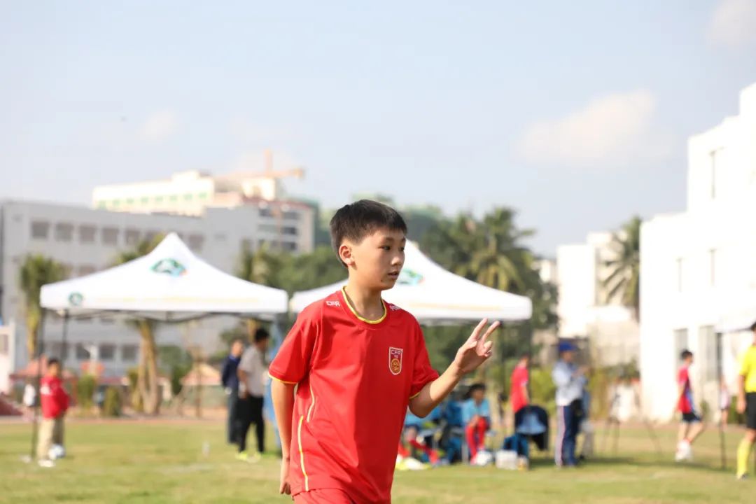 白沙路学校足球比赛,全县中小学生校园足球赛开赛