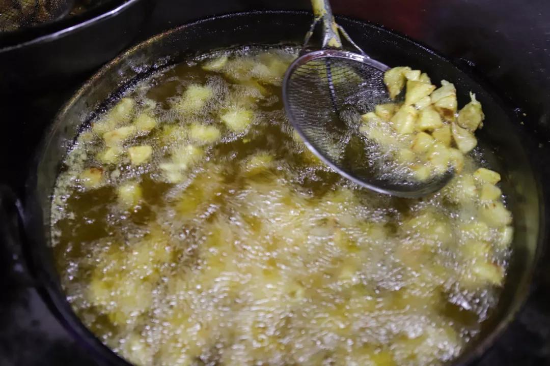 合肥安农大美食一条街是哪个门,合肥人气最旺的小吃街夜吃