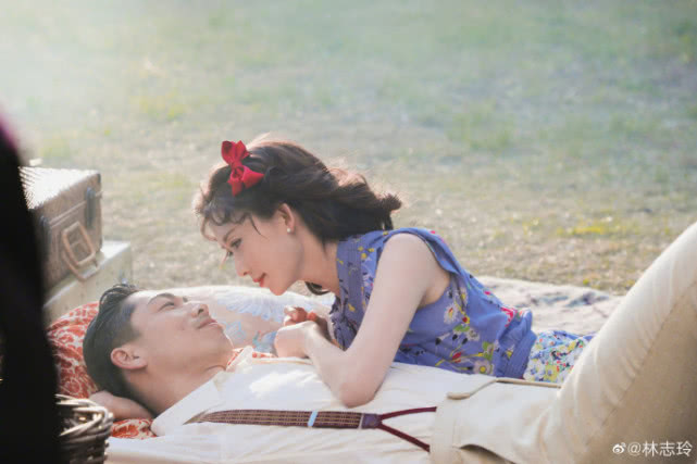 林志玲晒与akira牵手背影照,林志玲akira婚礼5大亮点