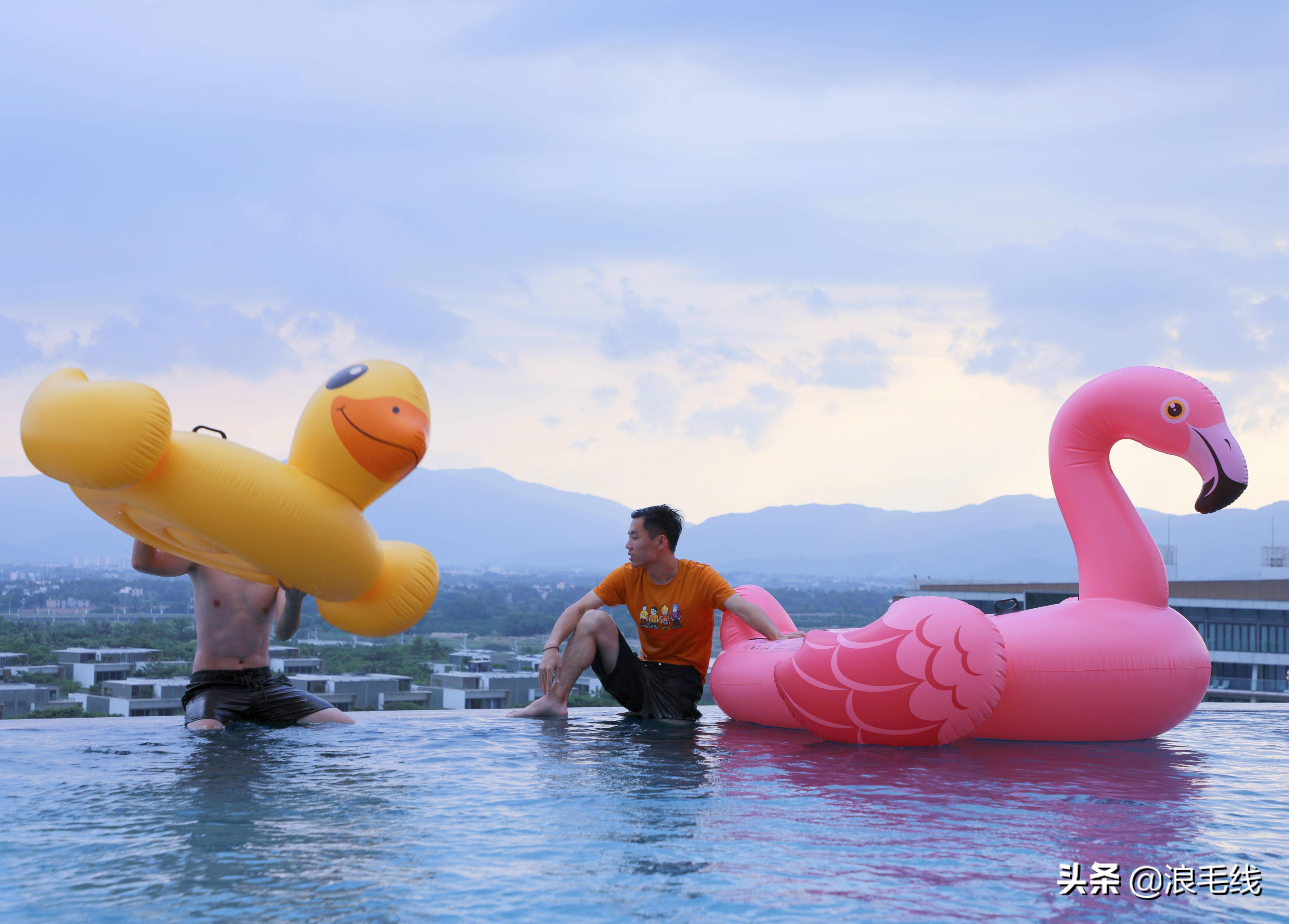 李现拍戏住的三亚酒店多少钱一晚,住韩商言同款酒店