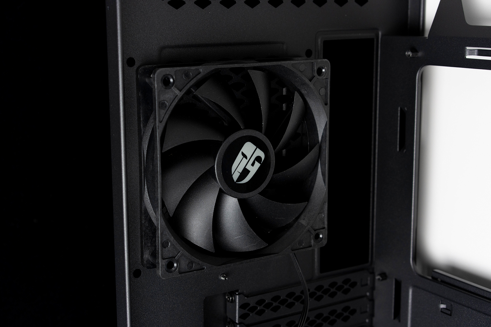 各方面性能都很均衡的游戏机,中端游戏机有哪些