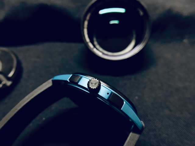 阿玛尼智能手表4代和5代,阿玛尼5a正品手表