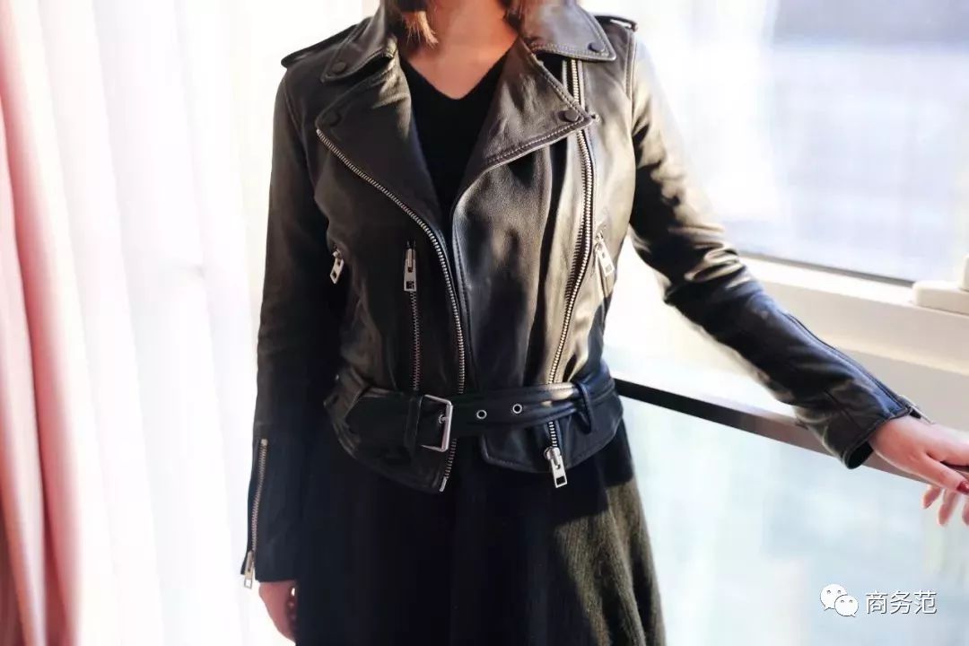 姊呮牴鍐绌挎惌,姊呮牴绂忓厠鏂悓娆剧毊澶瑰厠