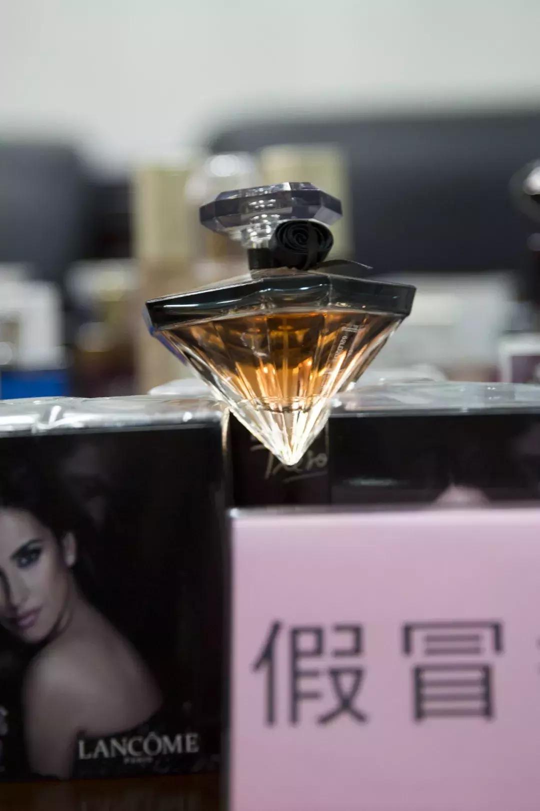 假货阴影下的广州化妆品行业:真货毛利只有10%,造假则可达50%