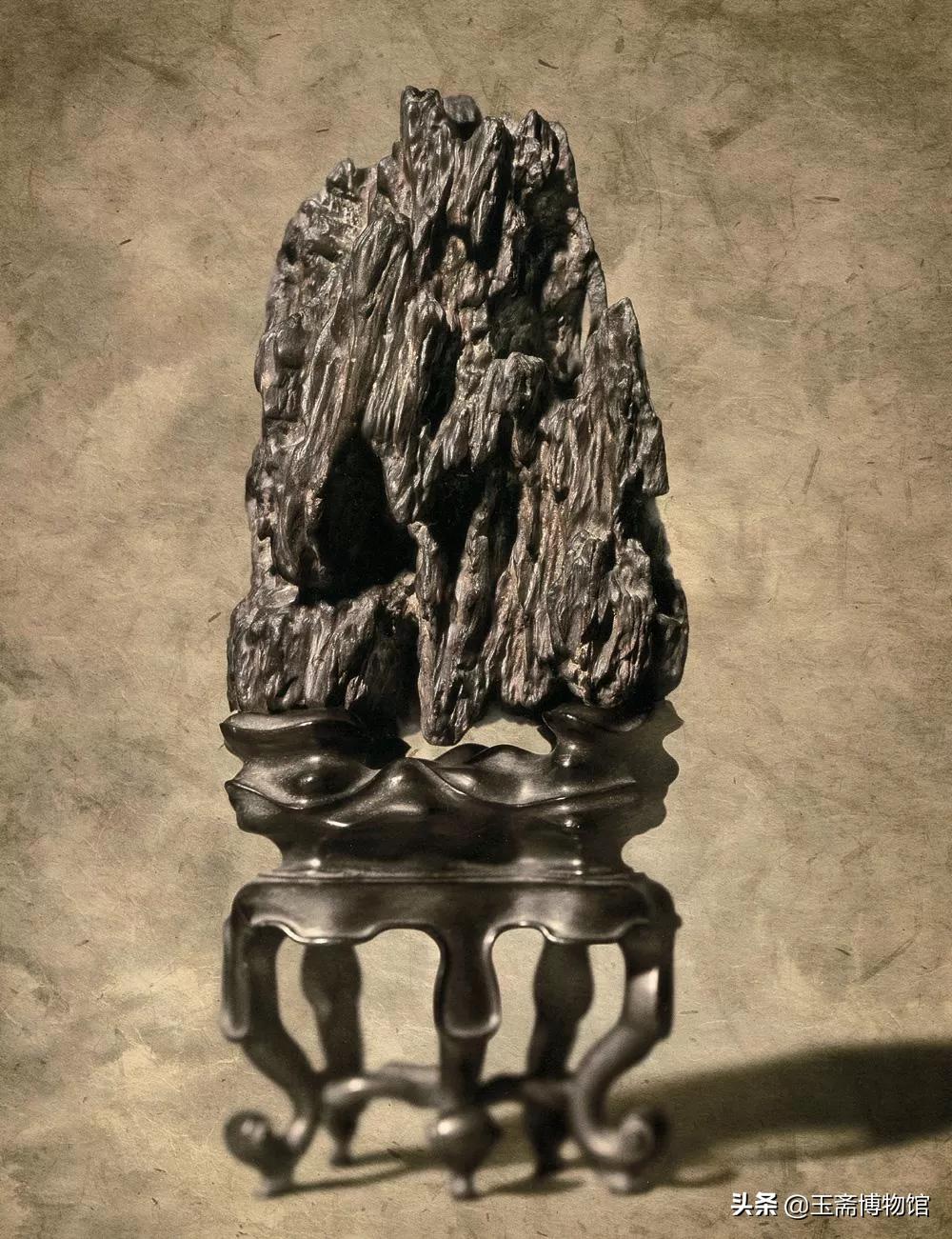 英石扭纹观赏石精品欣赏,观赏石真正的灵璧石精品