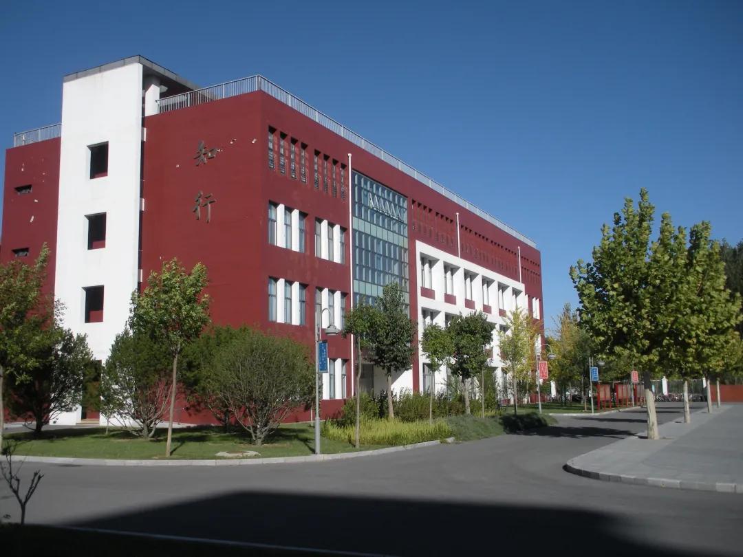 最美校园获奖照片,喜报学校荣获全面优胜单位