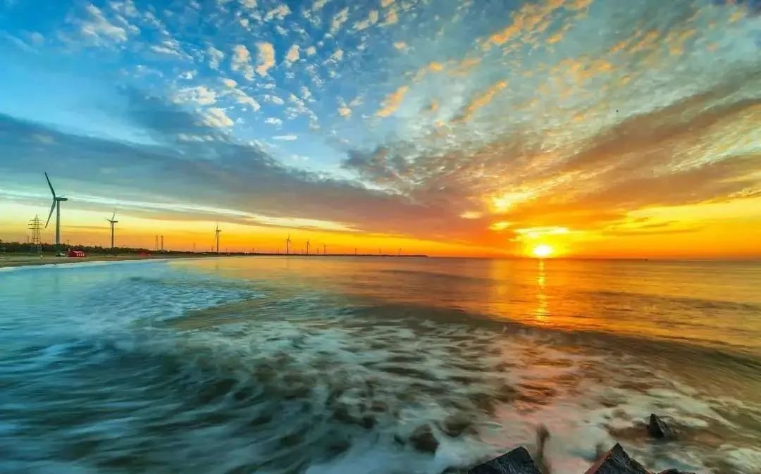 种草一个被遗忘的小岛，背山靠海，拥有山东最美的“童话屋”，美到窒息！