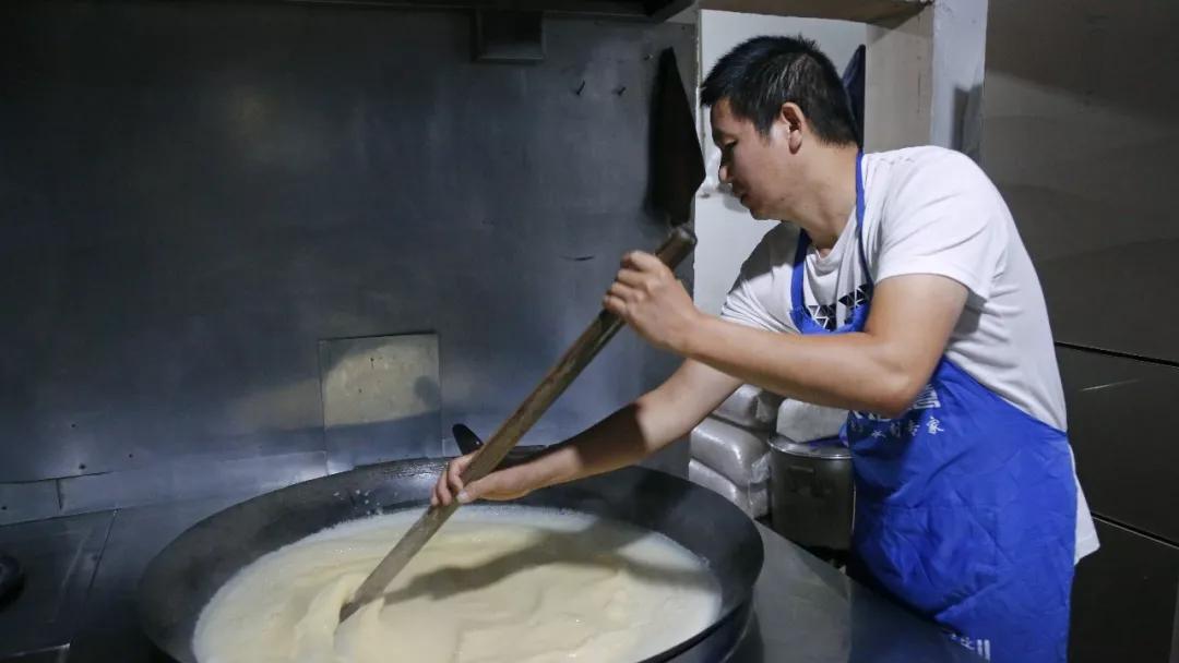 这是一个充满生机的公园怎么说,这是一个充满生机的国度朗诵