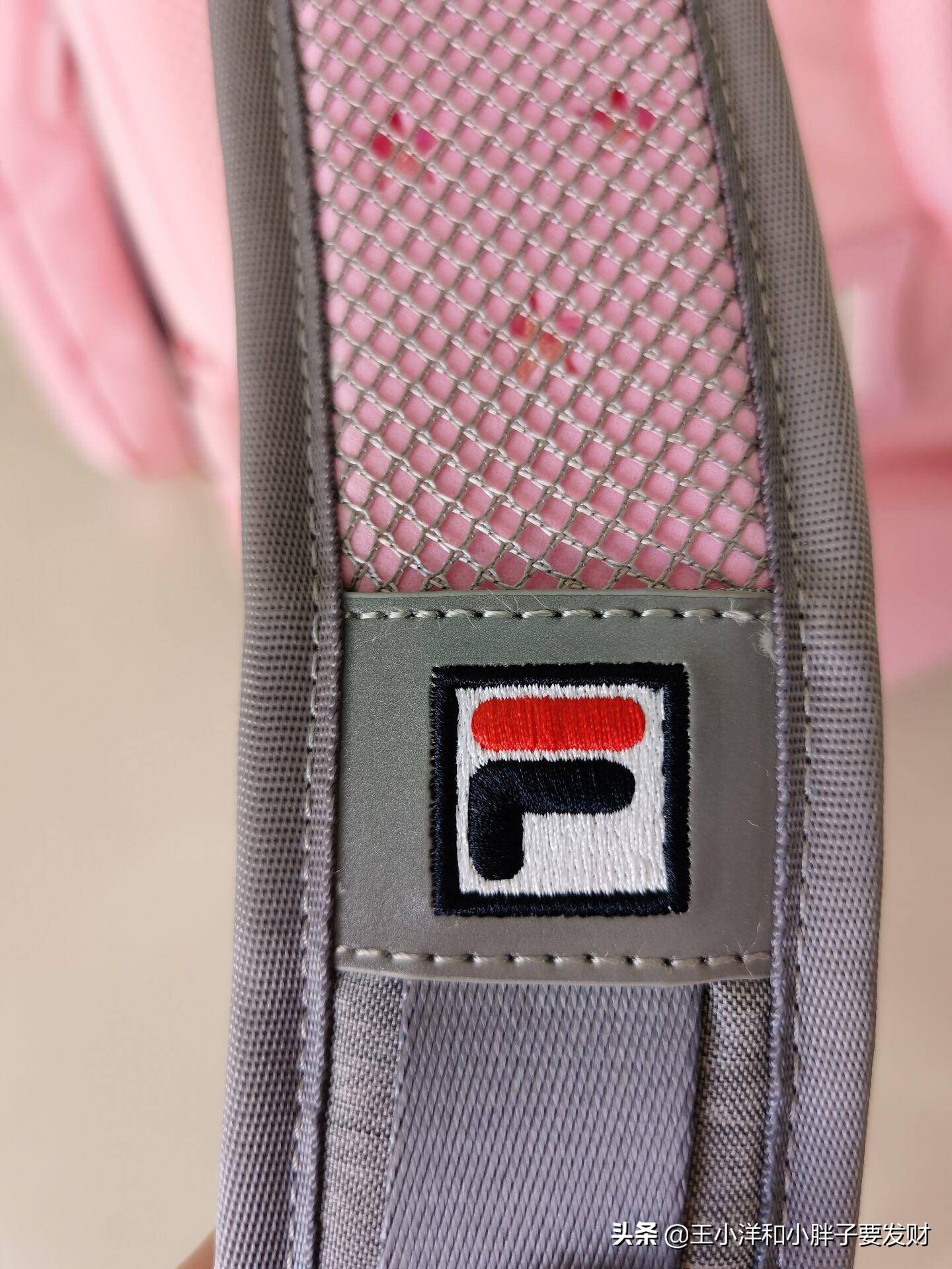 做个个性时尚的潮童|斐乐FILAKIDS双肩儿童书包评测