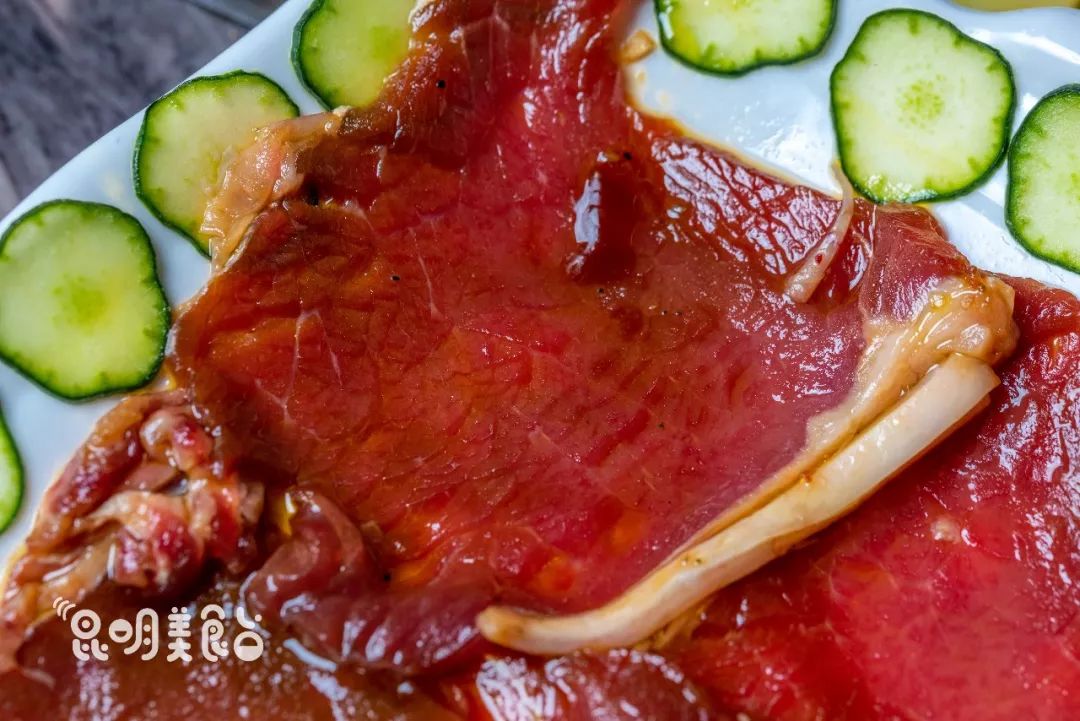 昆明最好吃的酸菜牛肉,昆明关上老坛秘制酸菜牛肉