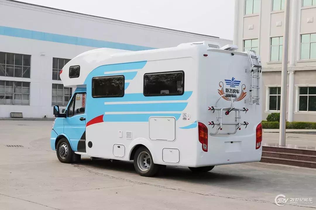 经济实用型7座4驱房车价位,b型房车u型会客区