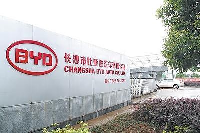 “代工之王”富士康坎坷成长路,为什么富士康代工能这么强大