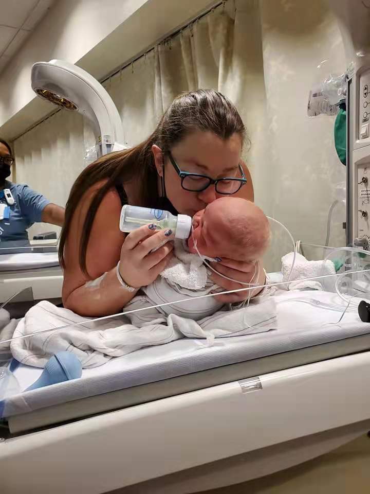 36岁妈妈生了七个孩子,36岁妈妈生下7个孩子