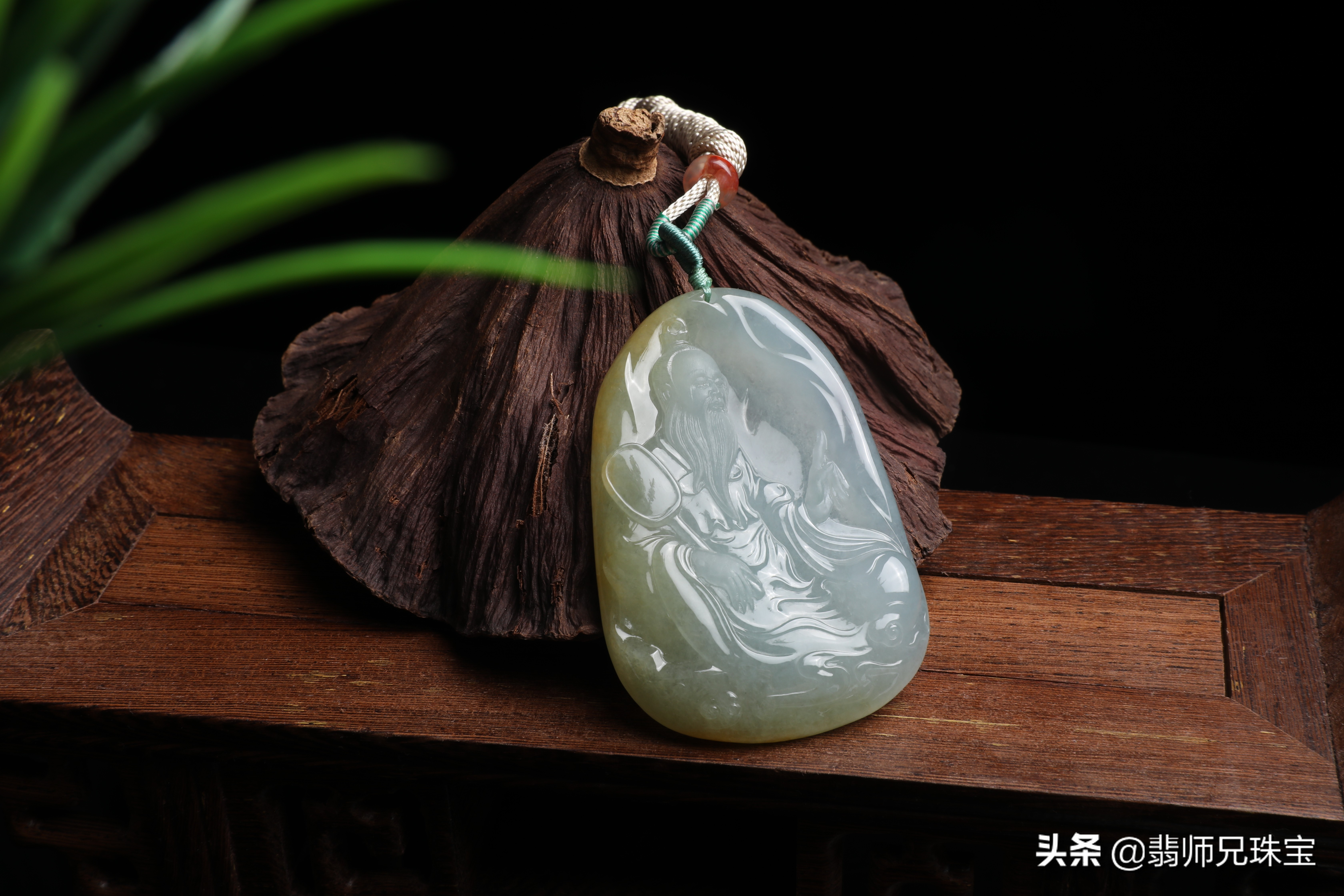 翡翠的裂纹和棉有什么区别,翡翠的裂纹是什么意思