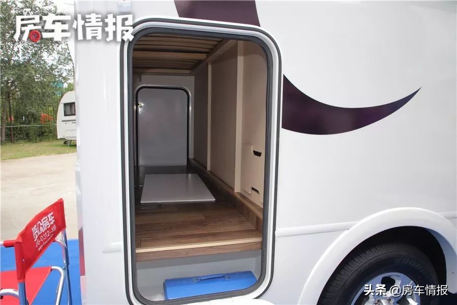 江铃d-max底盘单排皮卡房车怎么样,神行太保d-max硬升顶皮卡四驱房车