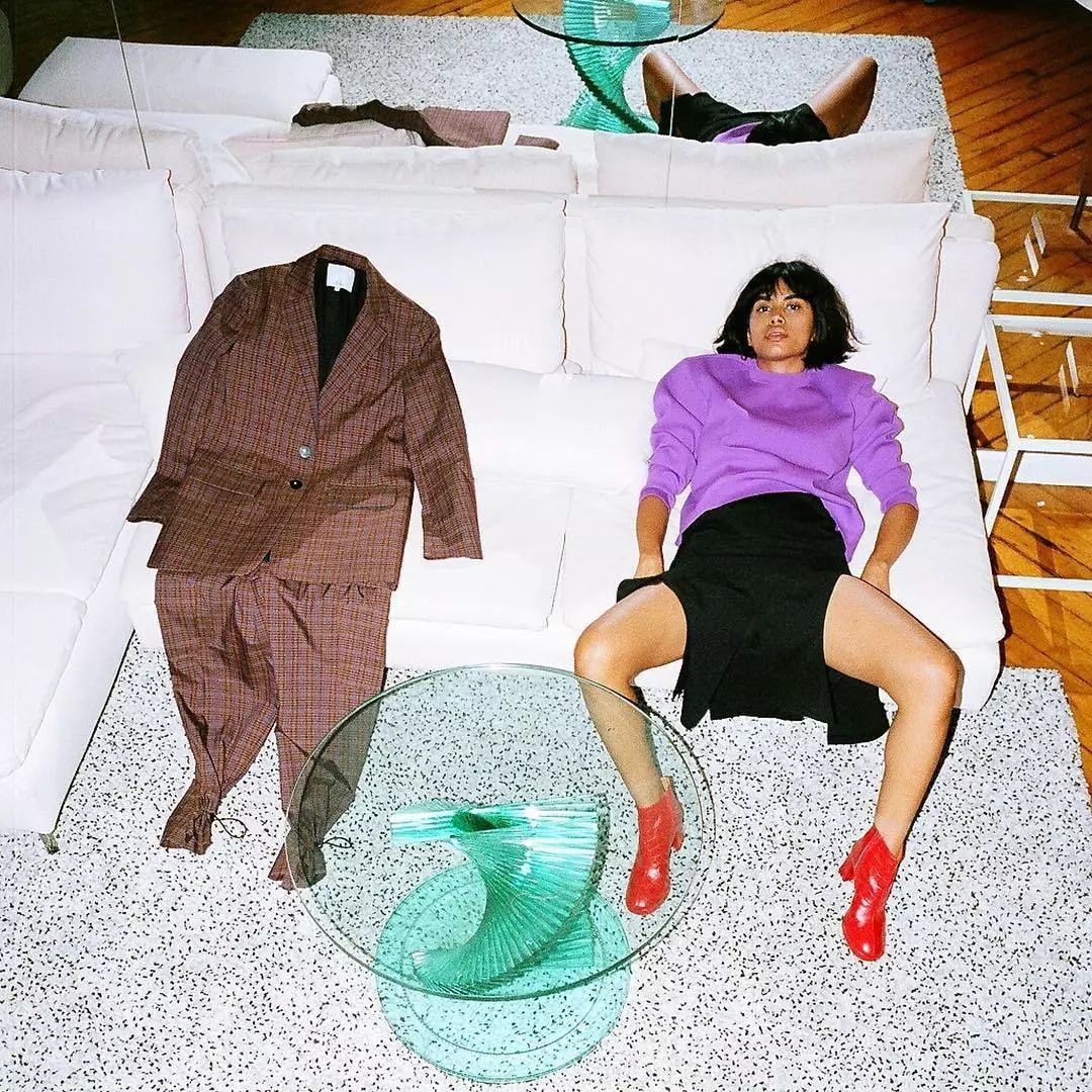 看见今年秋冬必入的第一双靴子，我方了……