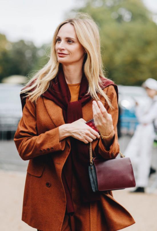 穿衣服打结小技巧,衣服打结穿搭技巧