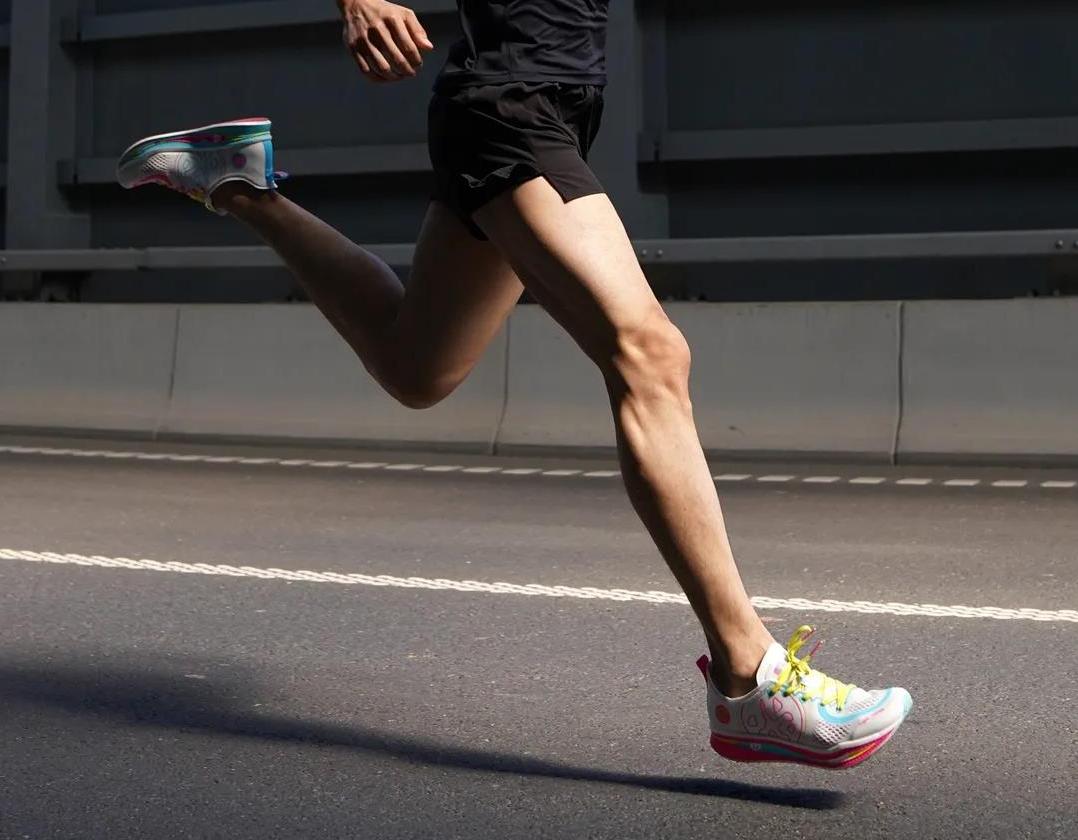 新年性价比高的跑鞋,新年推荐跑鞋