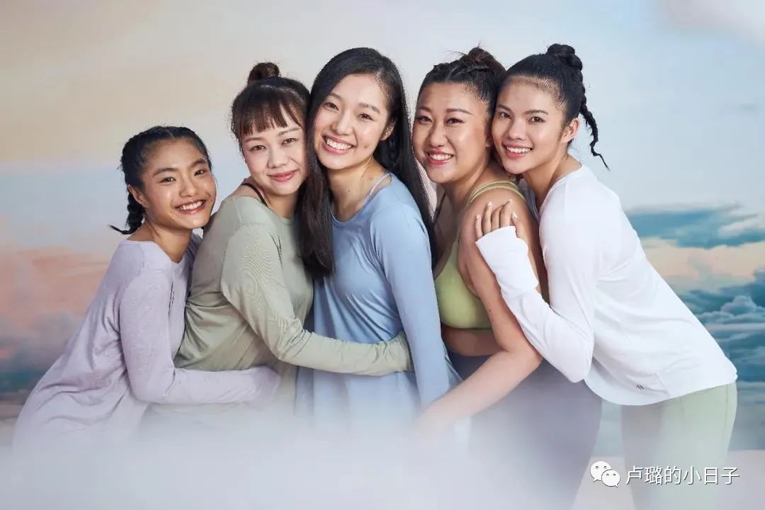 花几十一百买便宜的衣服,花几千块买的衣服