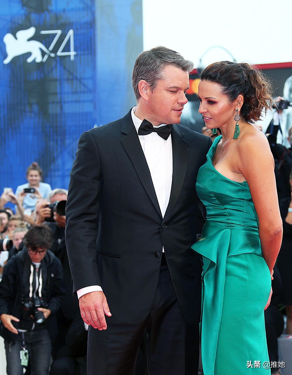 马特达蒙携妻参加威尼斯电影节,马特达蒙全家