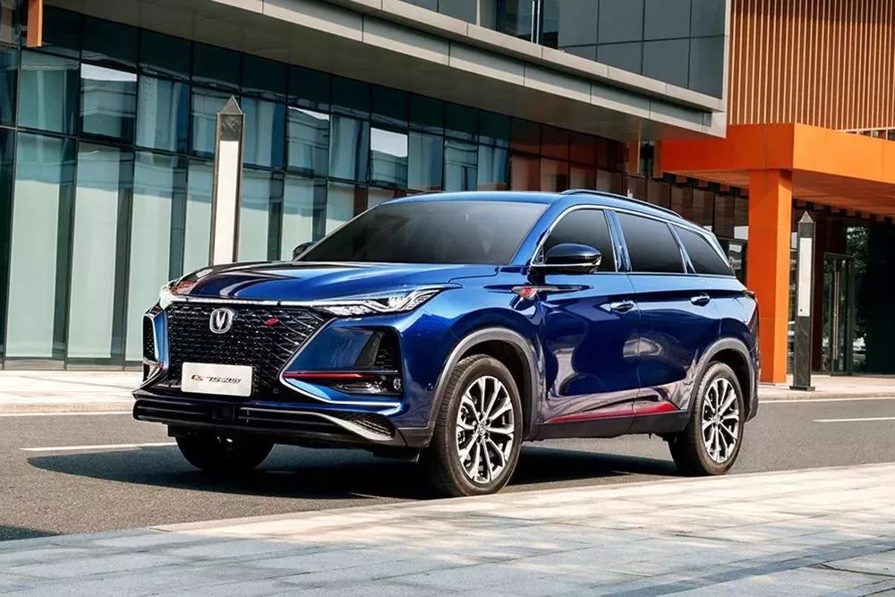 长安uni-v2.0t经典运动款,长安uni-v混动新技术