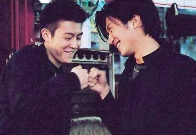 谢霆锋张柏芝爱恨纠葛,谢霆锋张柏芝王菲之间的故事