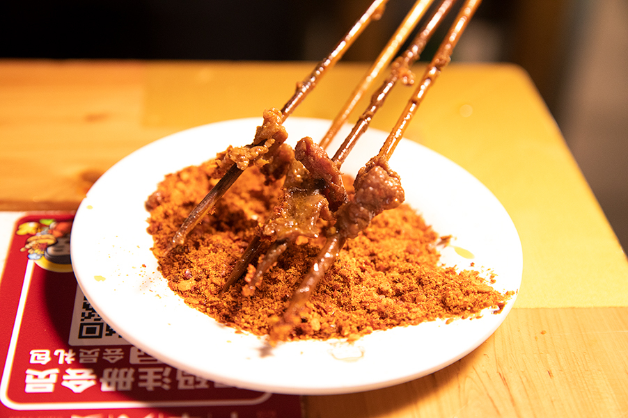 牛华麻辣烫视频,乐山喜绿缘牛华麻辣烫