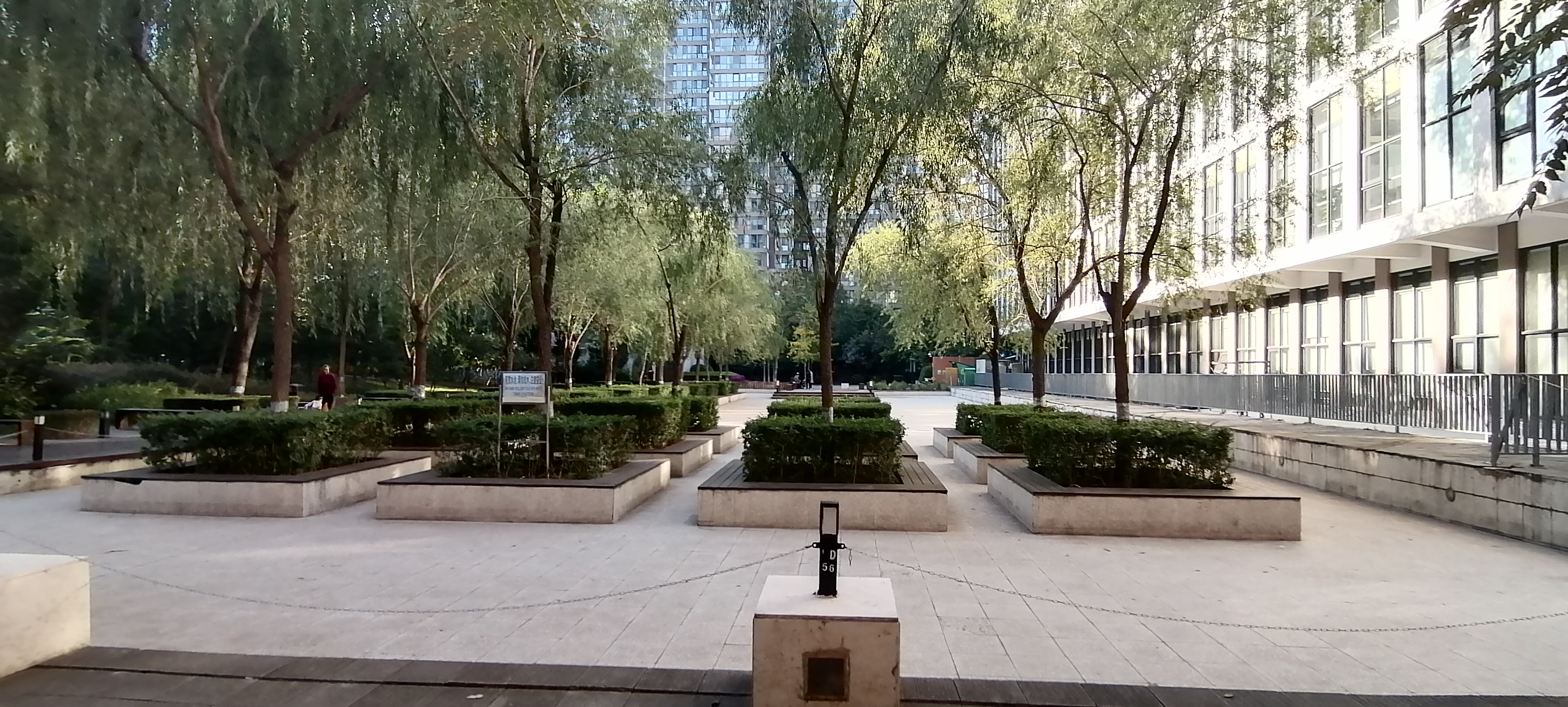 首付200w买一套300w的房子,200w的房首付