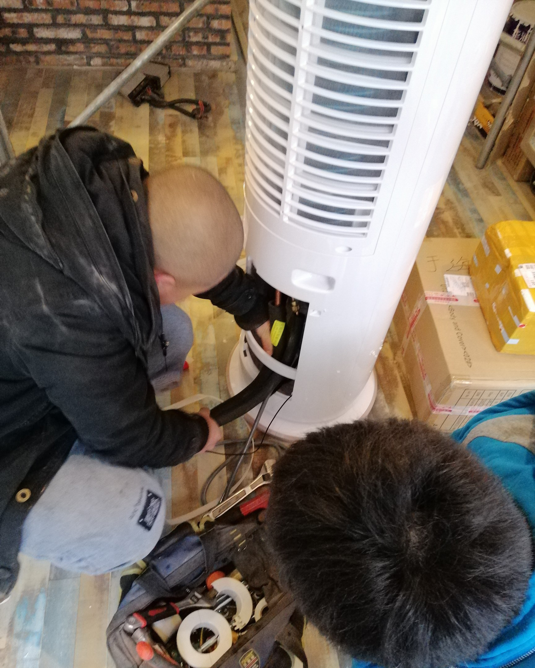 空调柜方形好还是圆形好,方形和圆形柜式空调