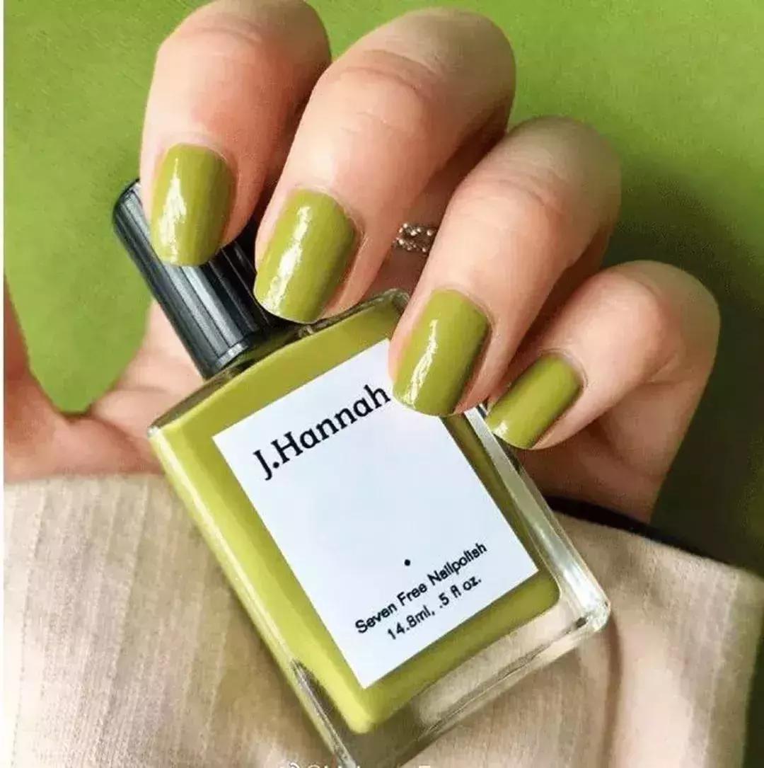 欧阳娜娜黄褐发色,2022年最流行显白的颜色