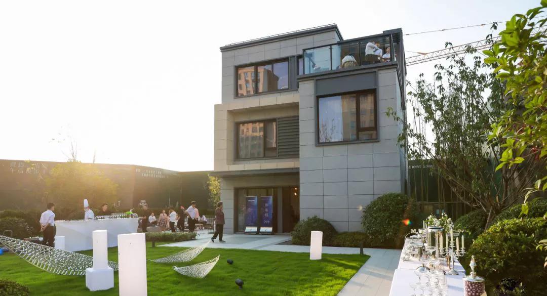 涓婃捣鑱旀帓娲嬫埧,娲嬫埧浜彈鍒鍝佽川