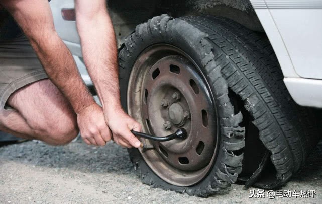 高速上换胎被扣6分只因姿势不对,高速换胎被扣12分怎么处理