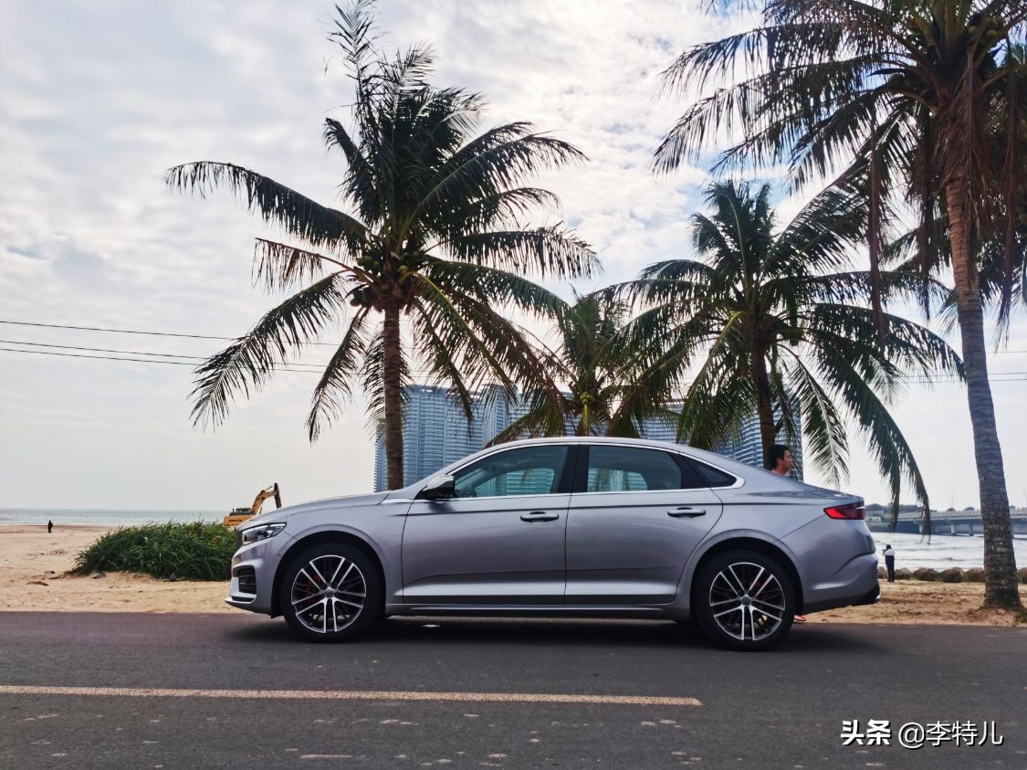 丰田卡罗拉和吉利星瑞哪个好,吉利星瑞可以吊打卡罗拉吗