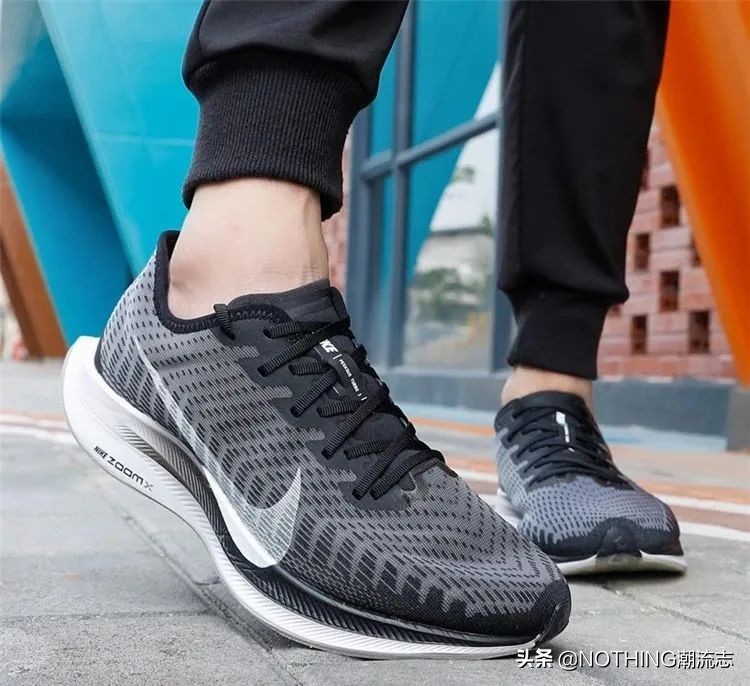 nike跑鞋耐克2019最火的鞋子,nike运动鞋哪一款最好